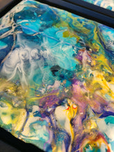 Load image into Gallery viewer, Multicoloured Resin Art