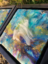 Load image into Gallery viewer, Multicoloured Resin Art