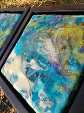 Load image into Gallery viewer, Multicoloured Resin Art